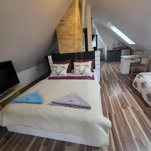 Jelonek Homestay szállás