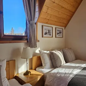 Mietusi Dwor Homestay szállás